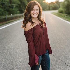 Meet your Posher, Kenzi